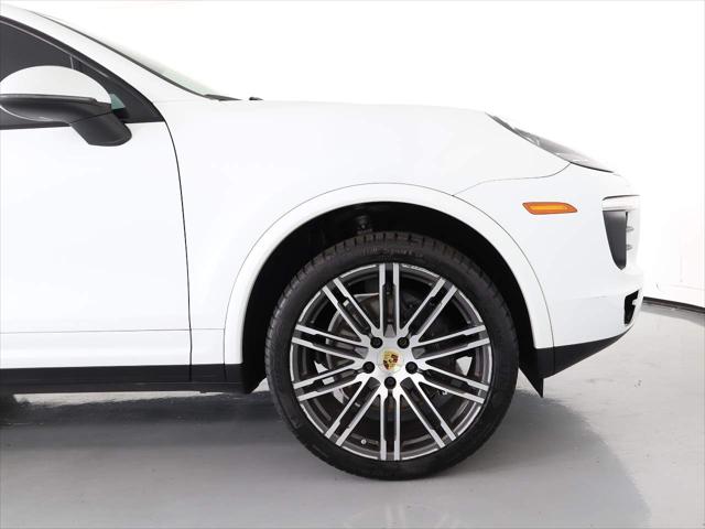 2017 Porsche Cayenne Platinum Edition