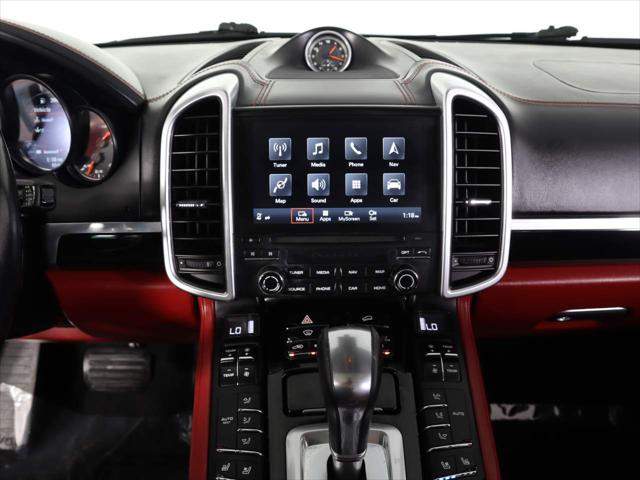 2017 Porsche Cayenne Platinum Edition