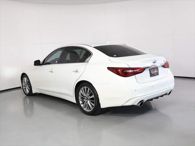 2023 INFINITI Q50 LUXE