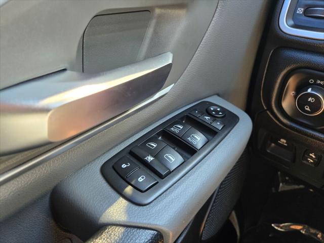 2020 Ram 1500 Big Horn Crew Cab 4x4 57 Box