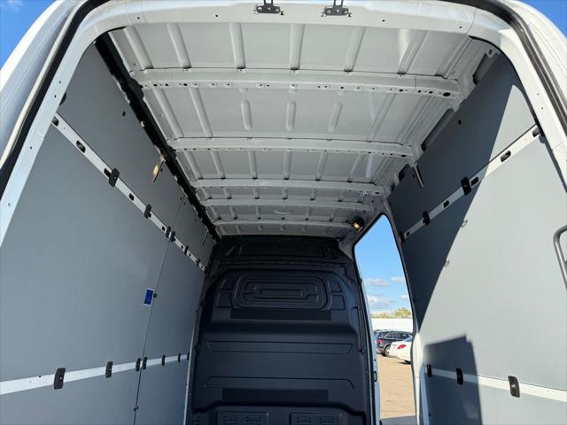 2026 Mercedes-Benz Sprinter Cargo Van Standard Roof 4-Cyl Diesel HO