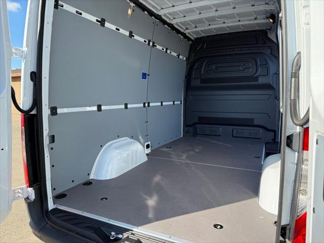2026 Mercedes-Benz Sprinter Cargo Van Standard Roof 4-Cyl Diesel HO