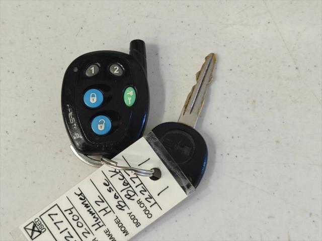 2004 HUMMER H2 Base