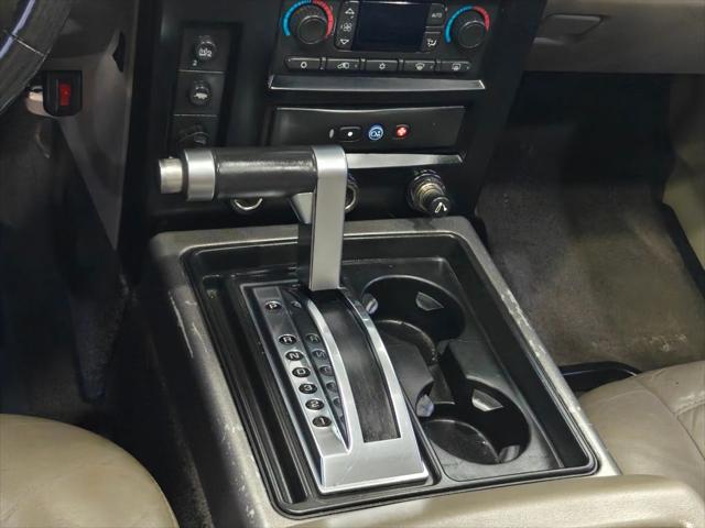 2004 HUMMER H2 Base
