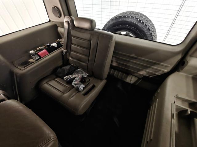 2004 HUMMER H2 Base