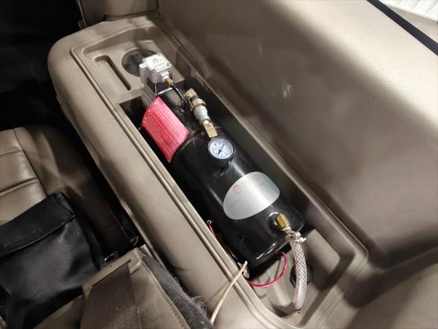 2004 HUMMER H2 Base