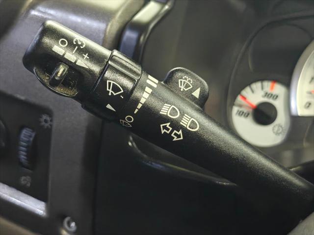 2004 HUMMER H2 Base