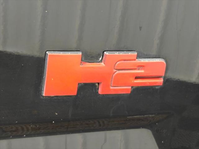 2004 HUMMER H2 Base