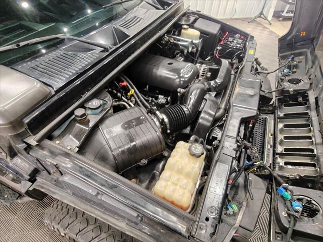 2004 HUMMER H2 Base