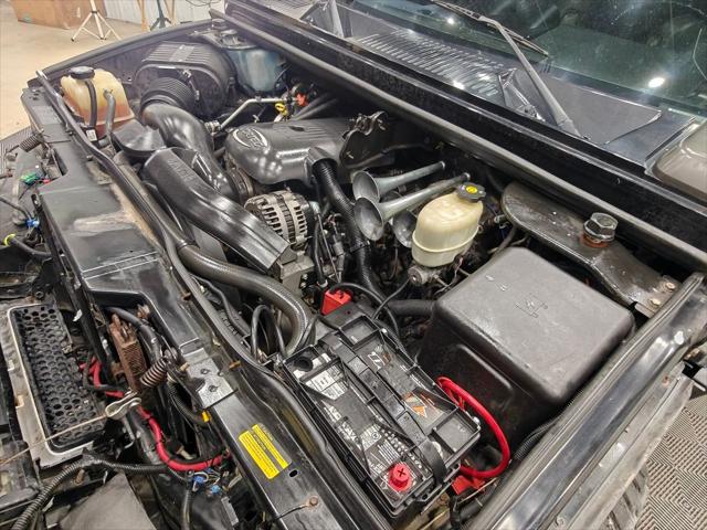 2004 HUMMER H2 Base