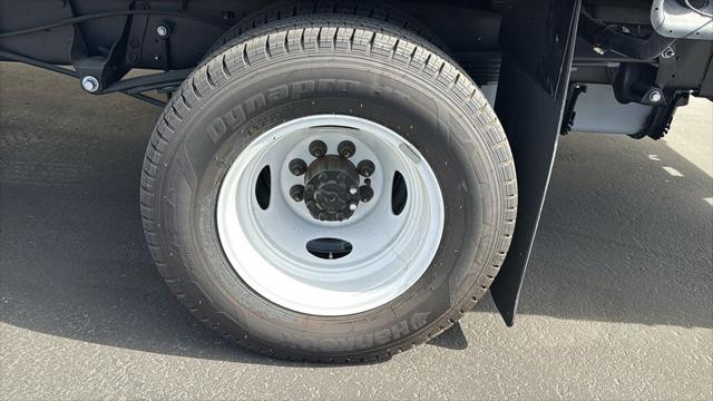 2026 Ford E-450 Cutaway Base