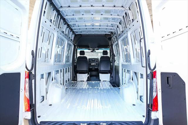 2026 Mercedes-Benz Sprinter Cargo Van High Roof 4-Cyl Diesel