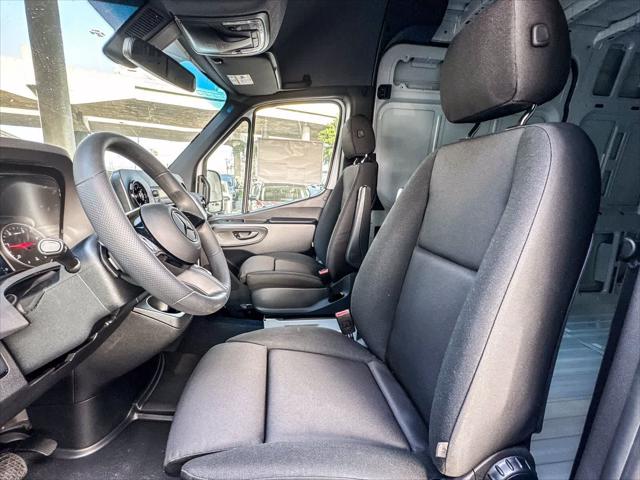 2026 Mercedes-Benz Sprinter Cargo Van High Roof 4-Cyl Diesel