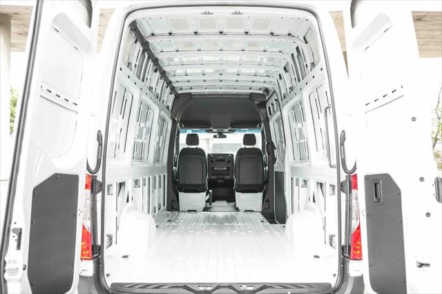 2026 Mercedes-Benz Sprinter Cargo Van High Roof 4-Cyl Diesel