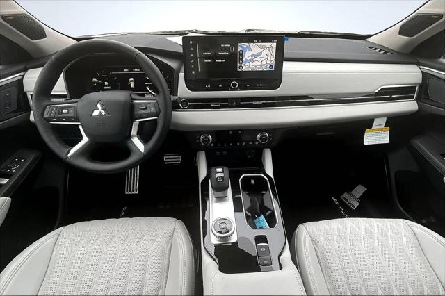 2025 Mitsubishi Outlander PLATINUM EDITION 2.5 S-AWC