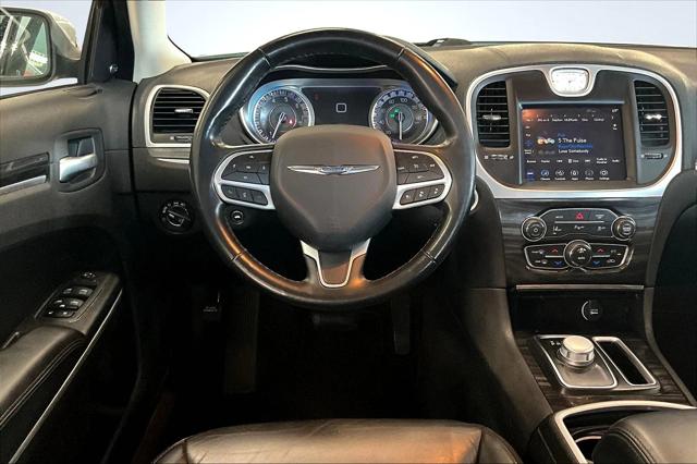 2022 Chrysler 300 Touring L AWD