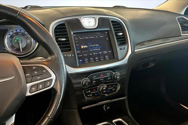 2022 Chrysler 300 Touring L AWD