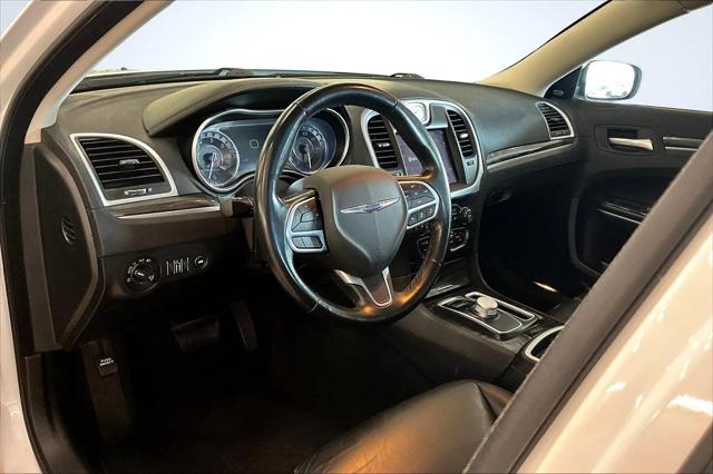 2022 Chrysler 300 Touring L AWD