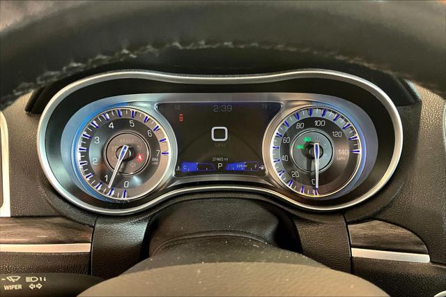 2022 Chrysler 300 Touring L AWD