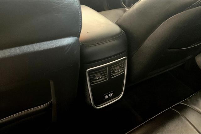 2022 Chrysler 300 Touring L AWD
