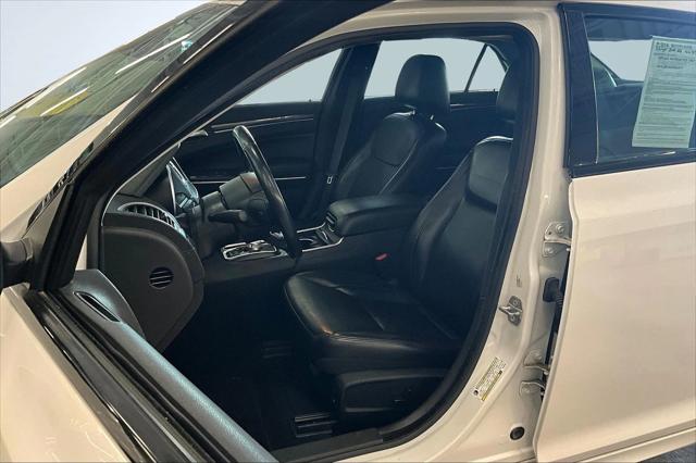 2022 Chrysler 300 Touring L AWD