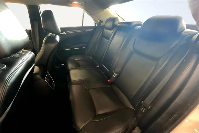 2022 Chrysler 300 Touring L AWD