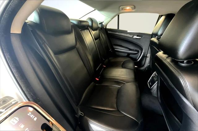 2022 Chrysler 300 Touring L AWD