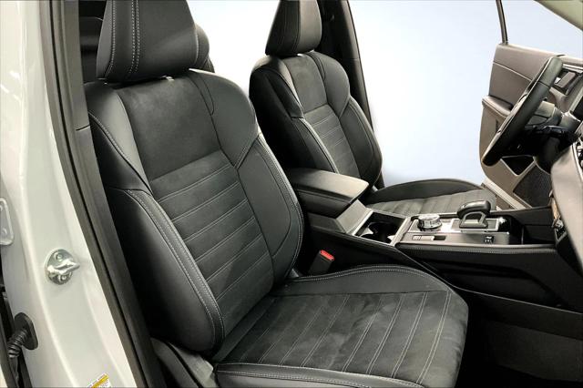 2025 Mitsubishi Outlander PHEV SE S-AWC