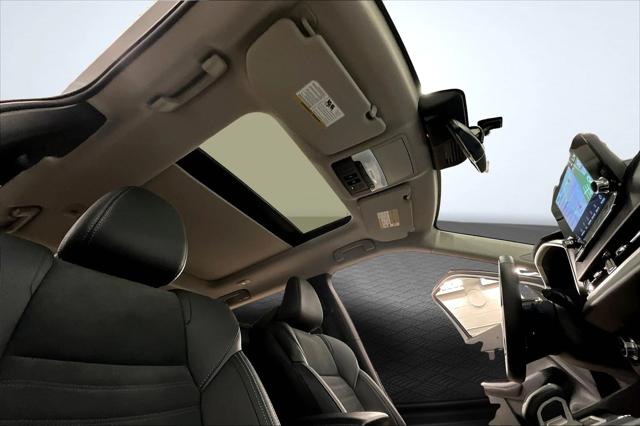 2025 Mitsubishi Outlander PHEV SE S-AWC