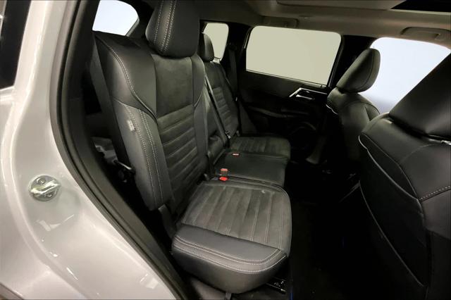 2025 Mitsubishi Outlander PHEV SE S-AWC
