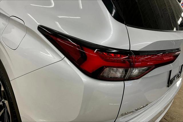 2025 Mitsubishi Outlander PHEV SE S-AWC