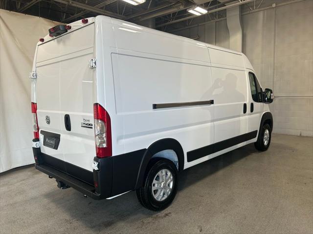 2026 Ram ProMaster Cargo Van SLT