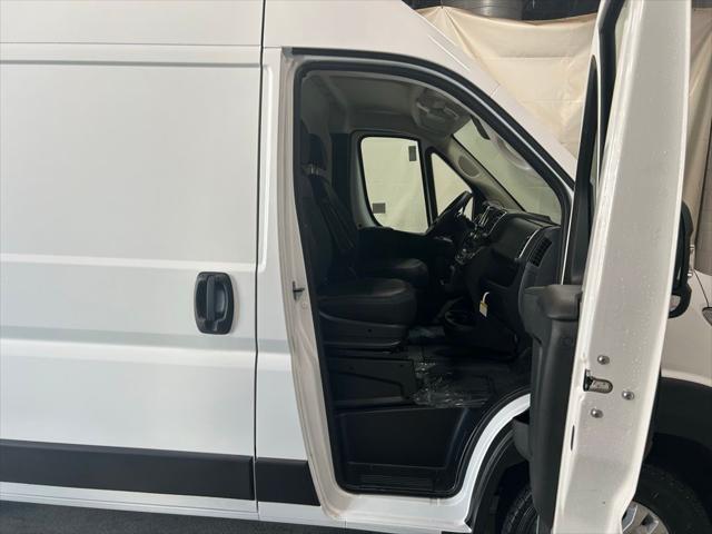 2026 Ram ProMaster Cargo Van SLT