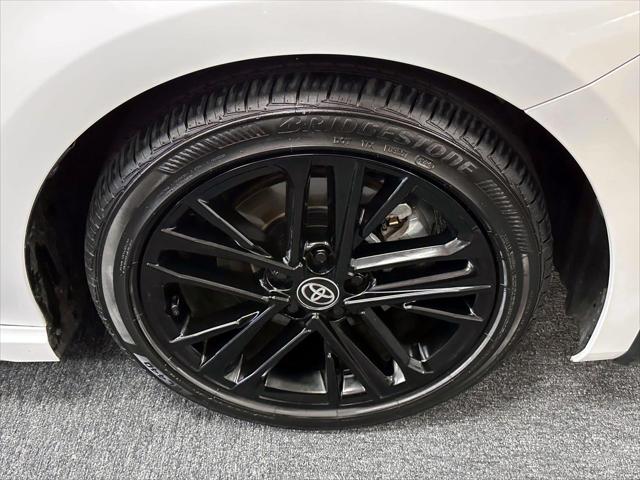 2025 Toyota Camry SE [7]