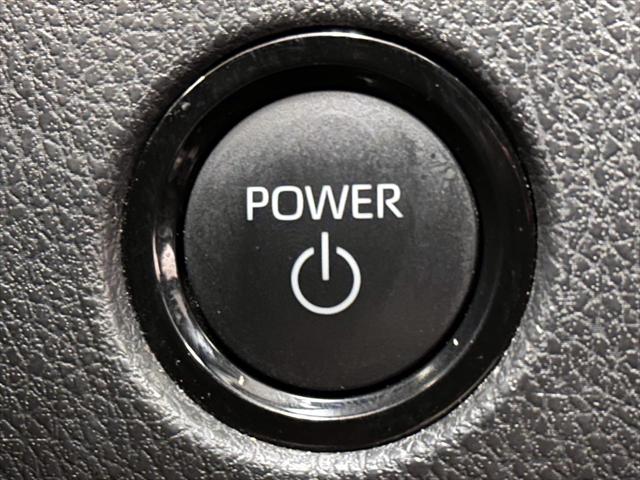 2025 Toyota Camry SE [26]