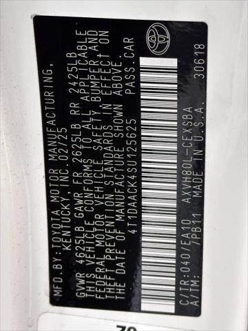 2025 Toyota Camry SE [29]