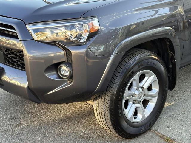 2023 Toyota 4Runner SR5 Premium [8]