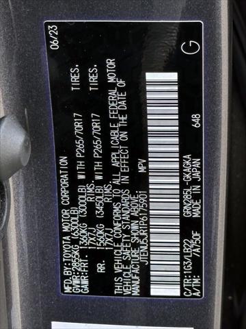 2023 Toyota 4Runner SR5 Premium [32]