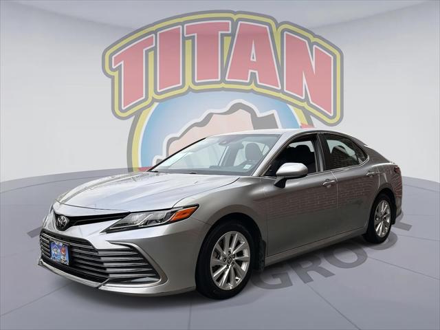 2023 Toyota Camry LE [15]