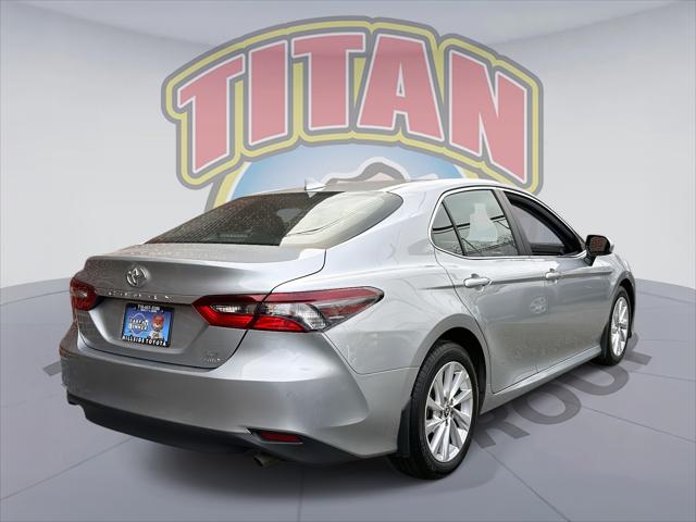 2023 Toyota Camry LE [2]