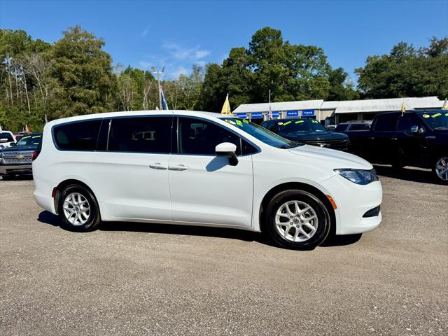 2021 Chrysler Voyager LX