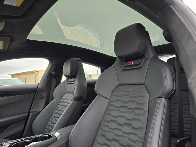 2026 Audi e-tron GT Prestige quattro