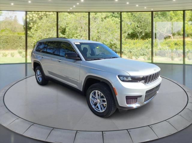 2025 Jeep Grand Cherokee GRAND CHEROKEE L LAREDO X 4X4