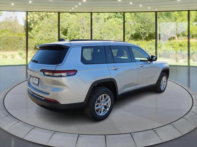 2025 Jeep Grand Cherokee GRAND CHEROKEE L LAREDO X 4X4