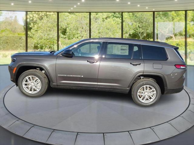 2025 Jeep Grand Cherokee Laredo X 4x4
