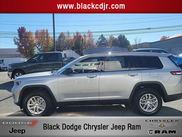 2025 Jeep Grand Cherokee GRAND CHEROKEE L LAREDO X 4X4