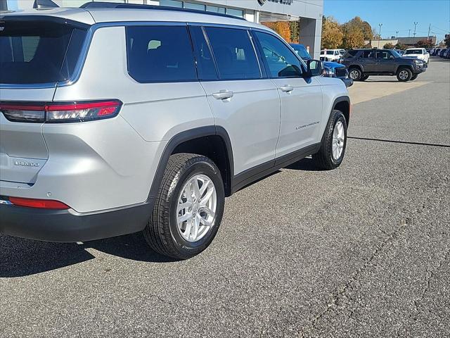 2025 Jeep Grand Cherokee GRAND CHEROKEE L LAREDO X 4X4