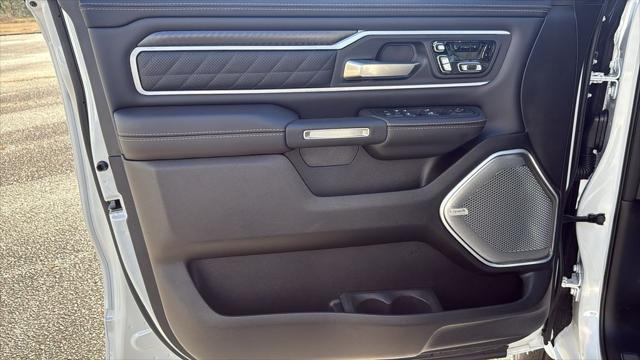 2026 Ram 1500 Tungsten Crew Cab 4x4 5'7" Box