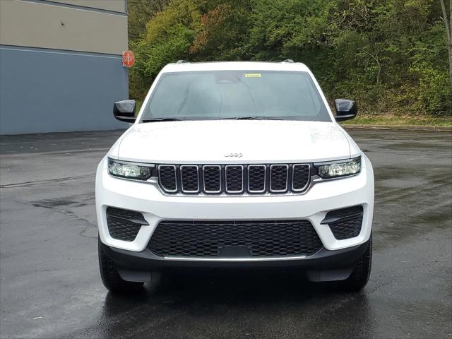 2025 Jeep Grand Cherokee GRAND CHEROKEE LAREDO X 4X4 2025 Jeep Grand Cherokee GRAND CHEROKEE LAREDO X 4X4