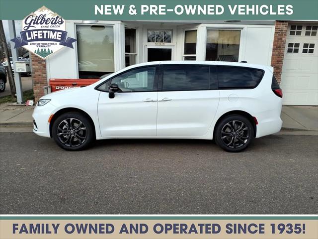 2026 Chrysler Pacifica PACIFICA SELECT AWD